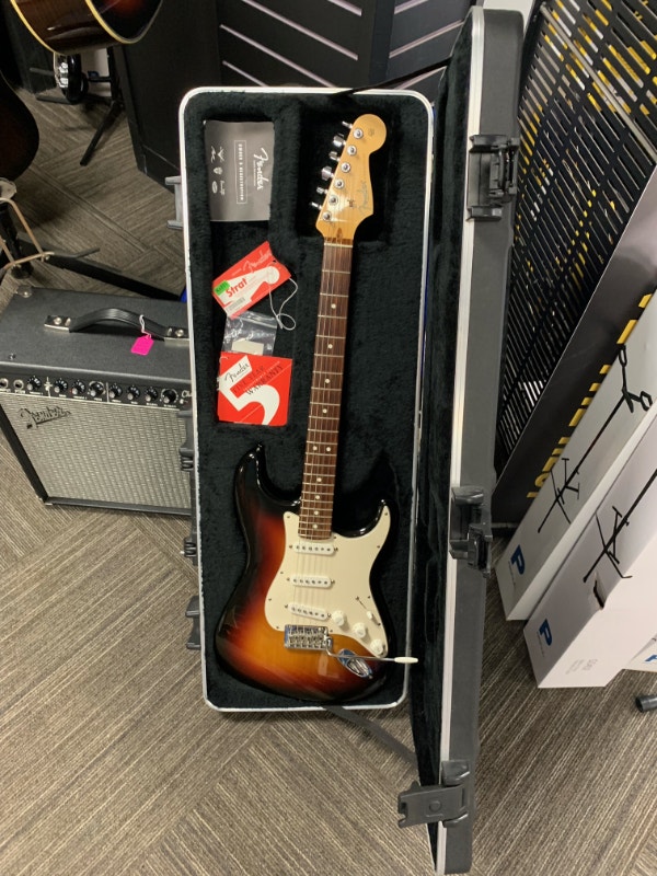 2008 Fender American Standard Stratocaster Guitars New Glasgow Kijiji