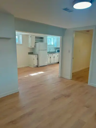 Bright & Spacious 1-Bedroom – North End Hamilton