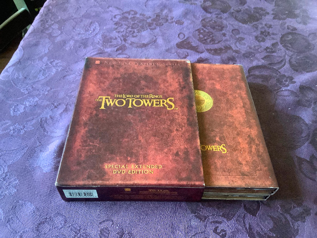 3 Coffrets The Lord of the Rings, éditions spéciaux, anglais dans CD, DVD et Blu-ray  à Laval/Rive Nord - Image 2