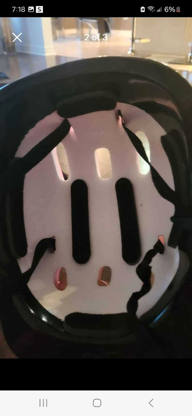 Pink bike/roller blades/scooter helmet  in Frames & Parts in Markham / York Region - Image 2
