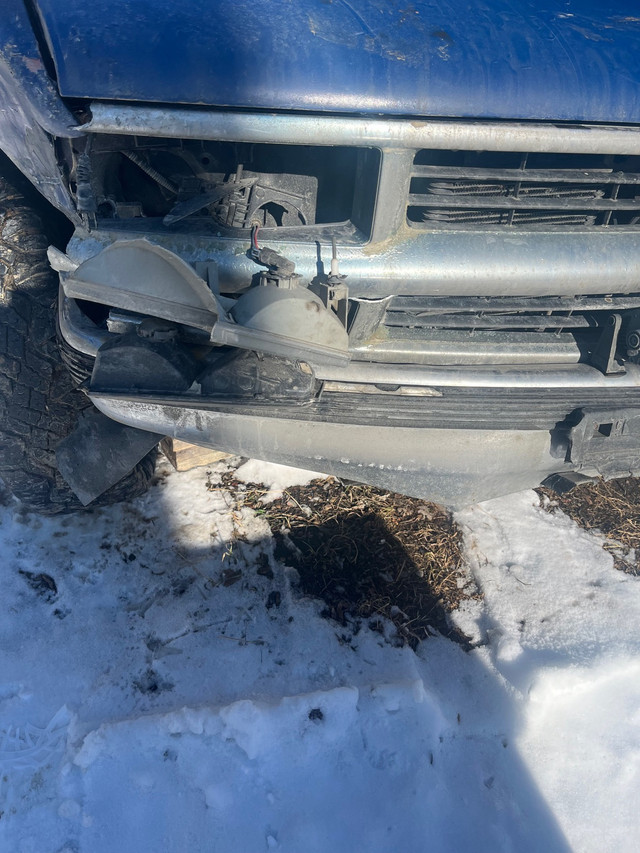 1998 Silverado parting out in Cars & Trucks in Calgary - Image 3