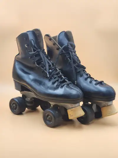 Vintage Dominion Roller Skates – size Mens 8-9 / Ladies 10-11, View more