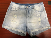 NWOT Large Light Blue Denim Cotton Ripped Jean Shorts w/pockets