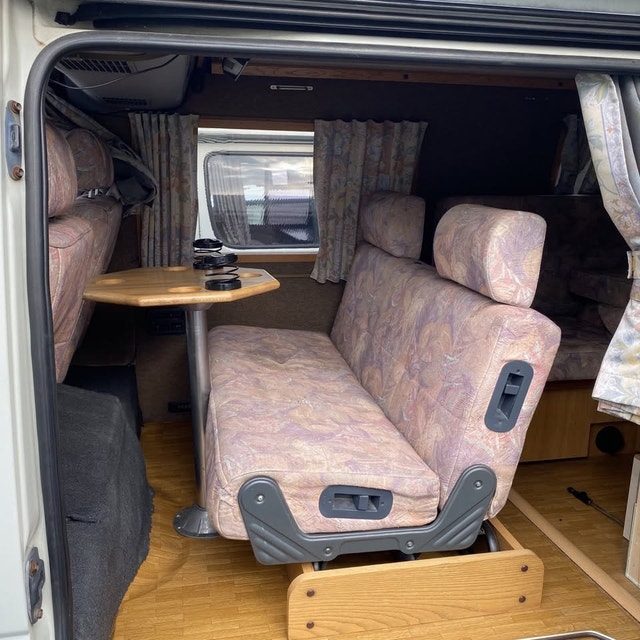 Camper/Van Toyota Hiace Supercustom 4WD — photo 3