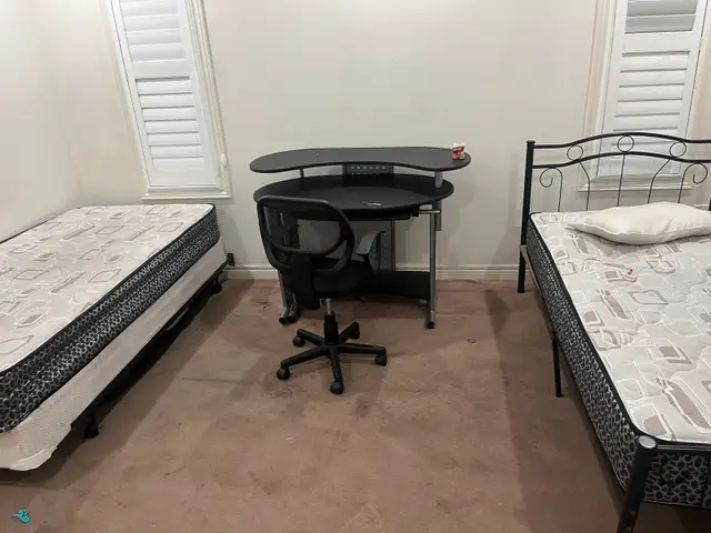 Room for Rent in Room Rentals & Roommates in Oshawa / Durham Region - Image 8