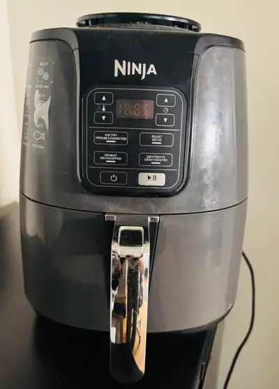 Ninja Air Fryer. Still works perfectly
