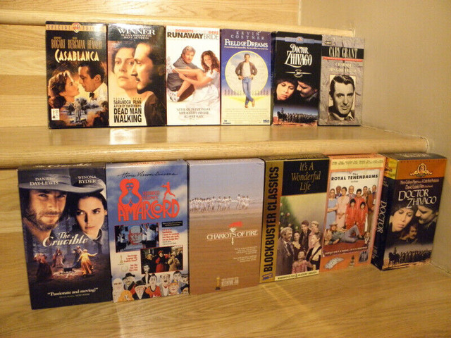 11 filmes format VHS dans CD, DVD et Blu-ray  à Ville de Montréal