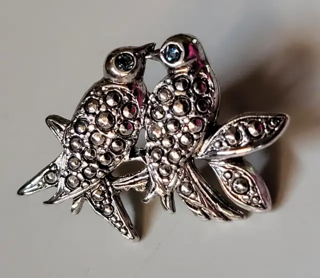 Silver Tone Lovebirds Bird Blue Rhinestone Eye's Lapel Hat Pin63235120870147121