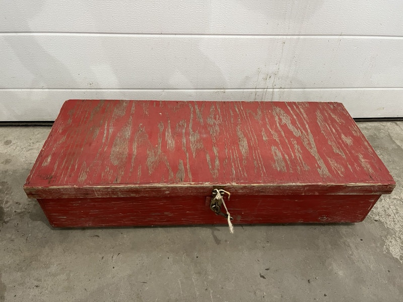 Free wooden toolbox Free Stuff Grande Prairie Kijiji