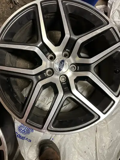 20 inch Ford Explorer x4 Rims /Jantes d’  20 pouces x4, View more