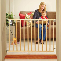 New deluxe wood stairway safety gate