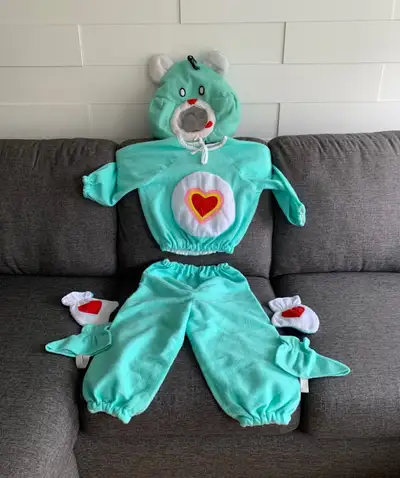 Costume d’Halloween Calinours pour enfant fait par une couturière. Comprend le corps , la tête, les...