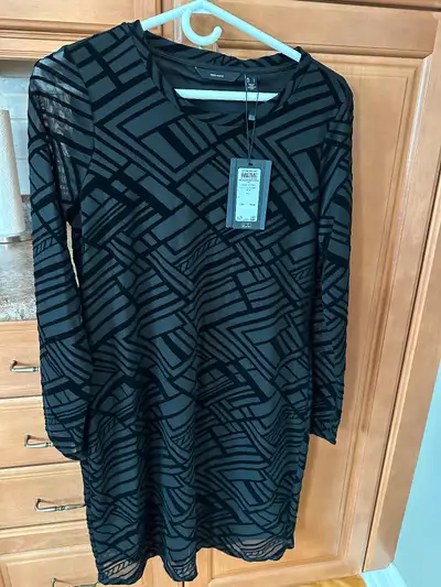 Vero Moda black dress size L, View more