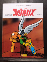 LE LIVRE D'ASTÉRIX LE GAULOIS