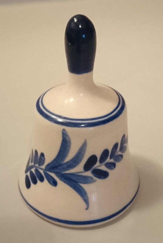 Vintage Delft Porcelain Bell with Blue and White Windmill in Arts & Collectibles in Oshawa / Durham Region - Image 2