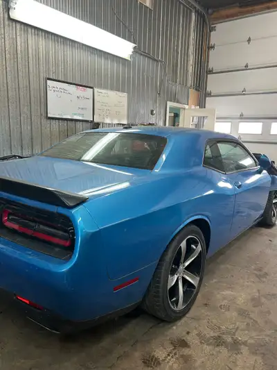 Dodge Challenger 2016 – Édition Shaker – Projet à terminer – vendu tel quel ou clé en main seulement...