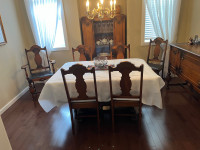 Gorgeous antigue dining room suite from the 1920's