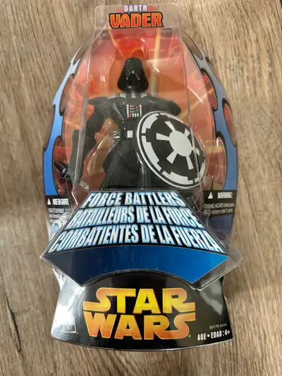 New in box - Star Wars Force Battlers are ready for action. Armed with cool galactic gear and awesom...