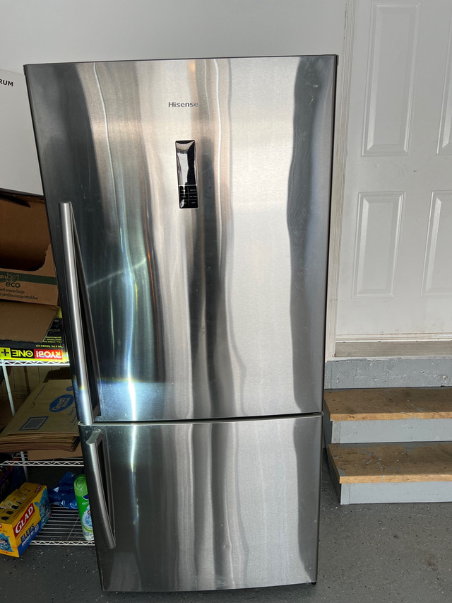 Refrigerator in good condition  in Refrigerators in Oakville / Halton Region