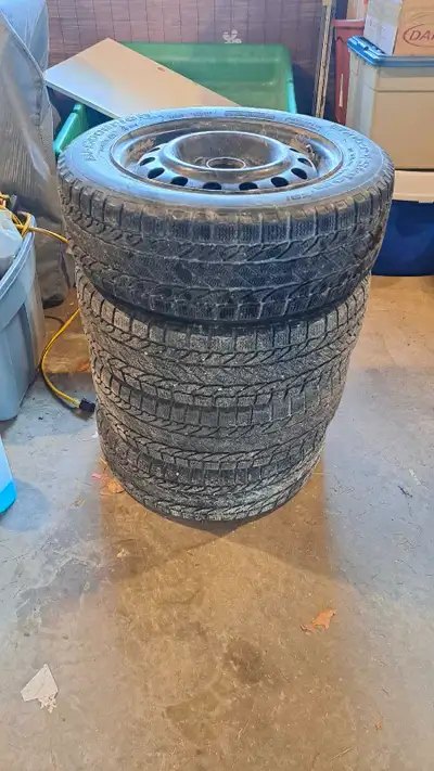 I am selling a set of BF GOODRICH WINTER SLALOM winter tires on steel rims, the bolt pattern is 5x11...
