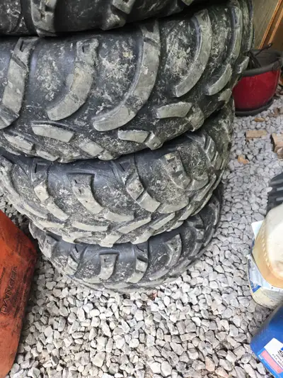 Carlisle tires. 2 front AT26x8-14 and 2 rear AT26x10-14 . No leaks or plugs. $50 Call 613-433-8066