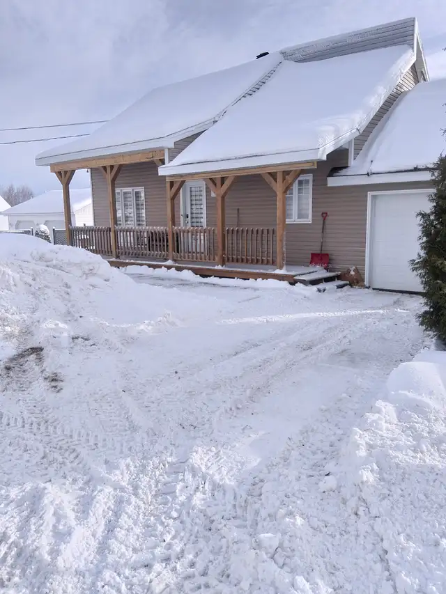 Maison a vendre in Houses for Sale in Thetford Mines - Image 2