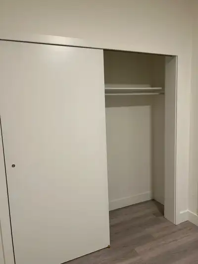 Private Bedroom for Rent –In Newly Built 2-Bedroom Apartment A private bedroom with a nice big close...