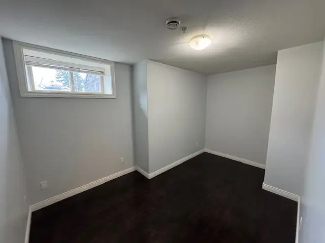 Cozy 2 Bedroom Basement suite