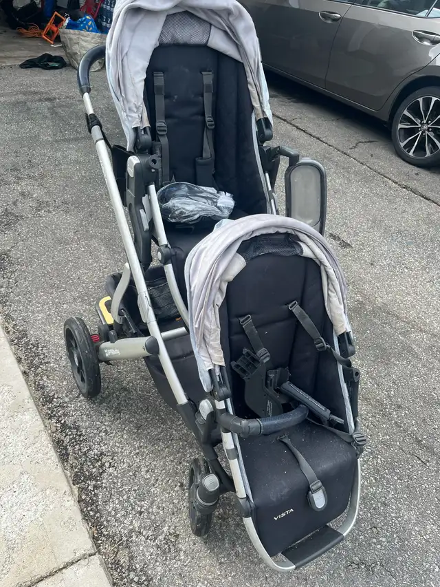 Uppababy Vista Stroller, piggy back, bassinett in Strollers, Carriers & Car Seats in Mississauga / Peel Region - Image 5