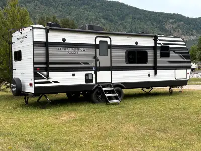 FOR SALE: 2021 Grand Design Transcend Xplor 240ML – Immaculate Condition! Ready to elevate your adve...