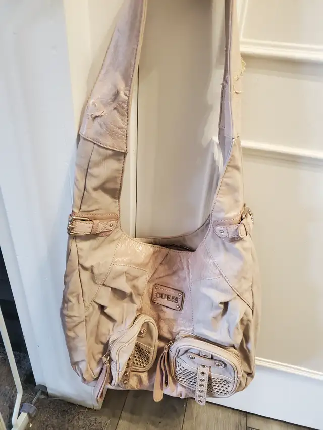 Womens Guess Purse in Women's - Bags & Wallets in London - Image 8