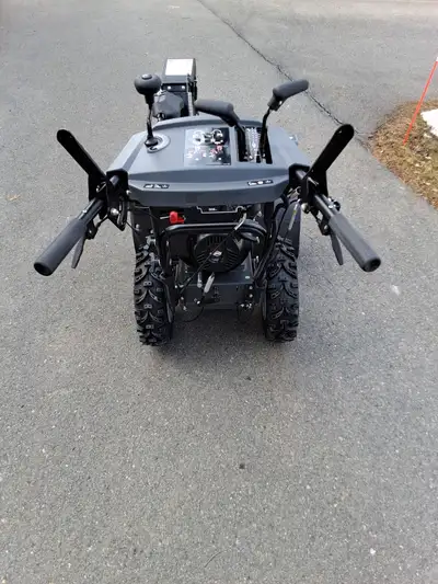 ###### PRICE DROP ... WAS $1800 ####### Purchased 3 weeks ago to give me snow clearing capability wh...