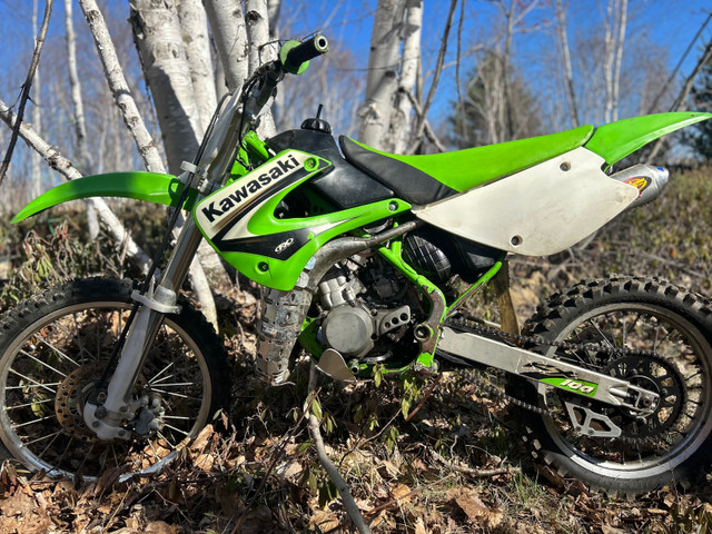2001 kx100 mint condition  in Dirt Bikes & Motocross in Sudbury - Image 2