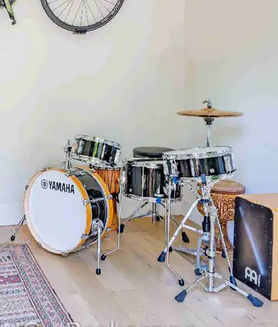 Yamaha drumset (barely used), View more