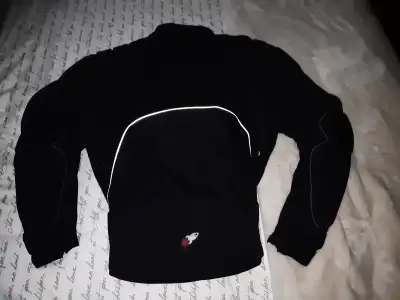 Jacket rocket pour moto Grandeur large homme Neuf jamais utilisé Demande 200$