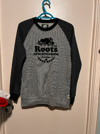 ROOTS SIZE SMALL SWEATERS