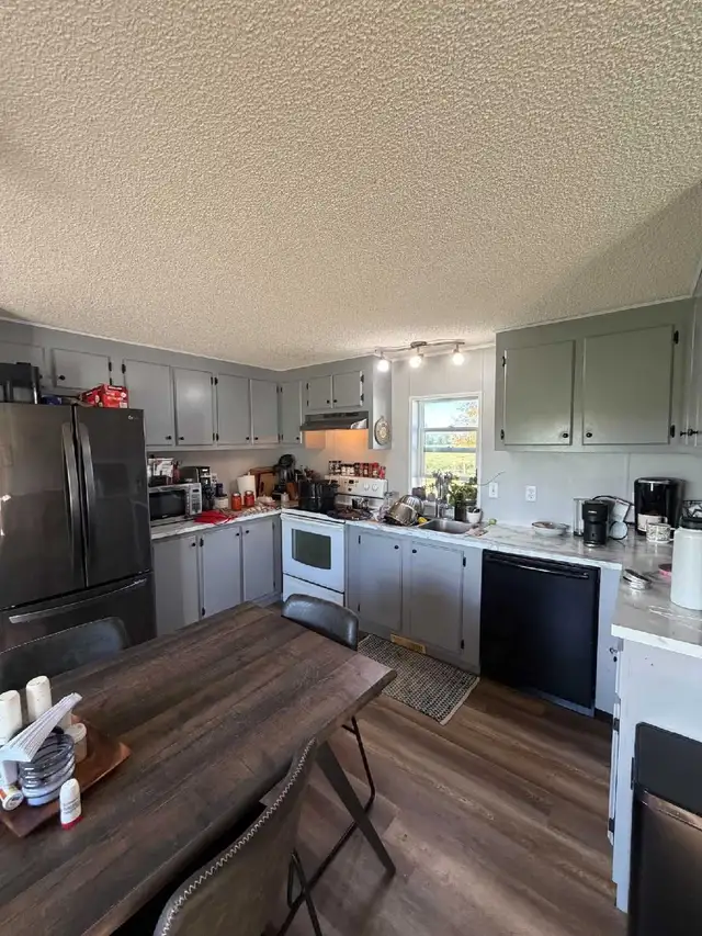 Mobile home TO BE MOVED | Houses for Sale | Edmonton | Free local ...