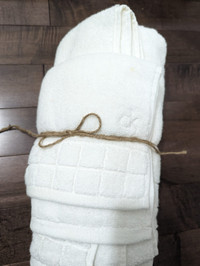 Calvin Klein 2 set towel