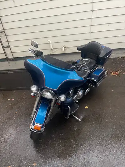 Hi I’m selling a 1992 electroglide classic with a 111 cube S&S motor runs great lots of power just s...