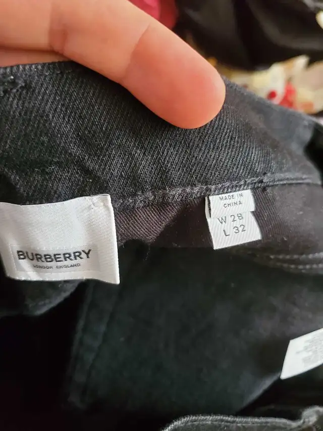 Burberry men's black straight leg jeans. size 28/L32. new/no tag in Men's in City of Toronto - Image 11
