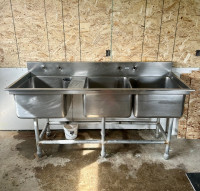 Commercial stainless sink
