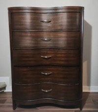 EXCELLENT CONDITION - SOLID WOOD - Drawer Chest!!!