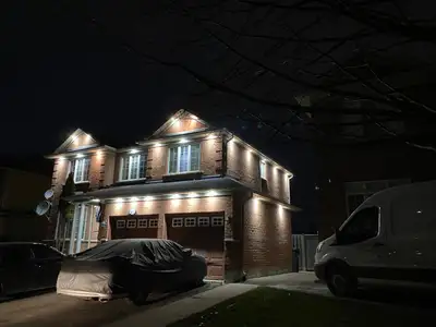 t is ready to move in anytime . It is a 4-bedroom house with a main floor, parking, and a car garage...