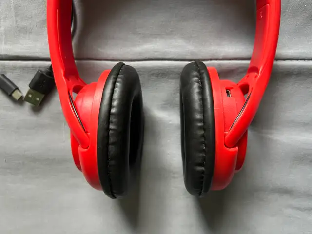 Polaroid Bluetooth Headphones576496174105241603