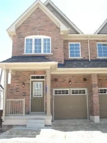3 + 1 BEDROOMS HOUSE FOR LEASE