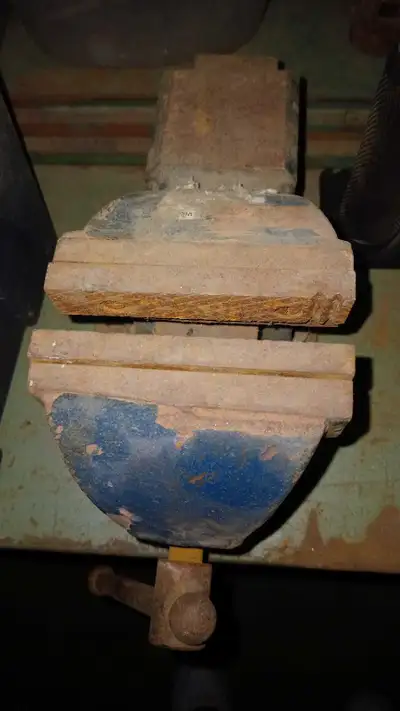 This bench vise is a sturdy tool, ideal for securing materials during various projects; please note...