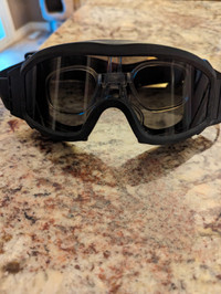 Ski or snowboard goggles