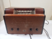 Emerson Radio & Phonograph Model 512C Vintage Radio 1930-1947