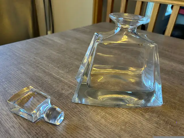 Decanter65048385502849121