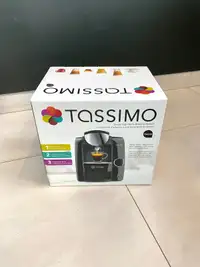 Tassimo TMO30 coffee machine w/ 2 packs of coffee pods included!